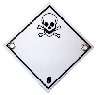 Gefahrenschild Klasse 6 giftig, mit Ösen
